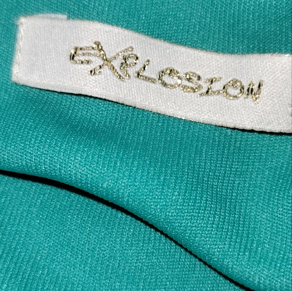 Explosion green aqua dress, flowy fabric, gold chain straps, size 6 - Picture 5 of 8